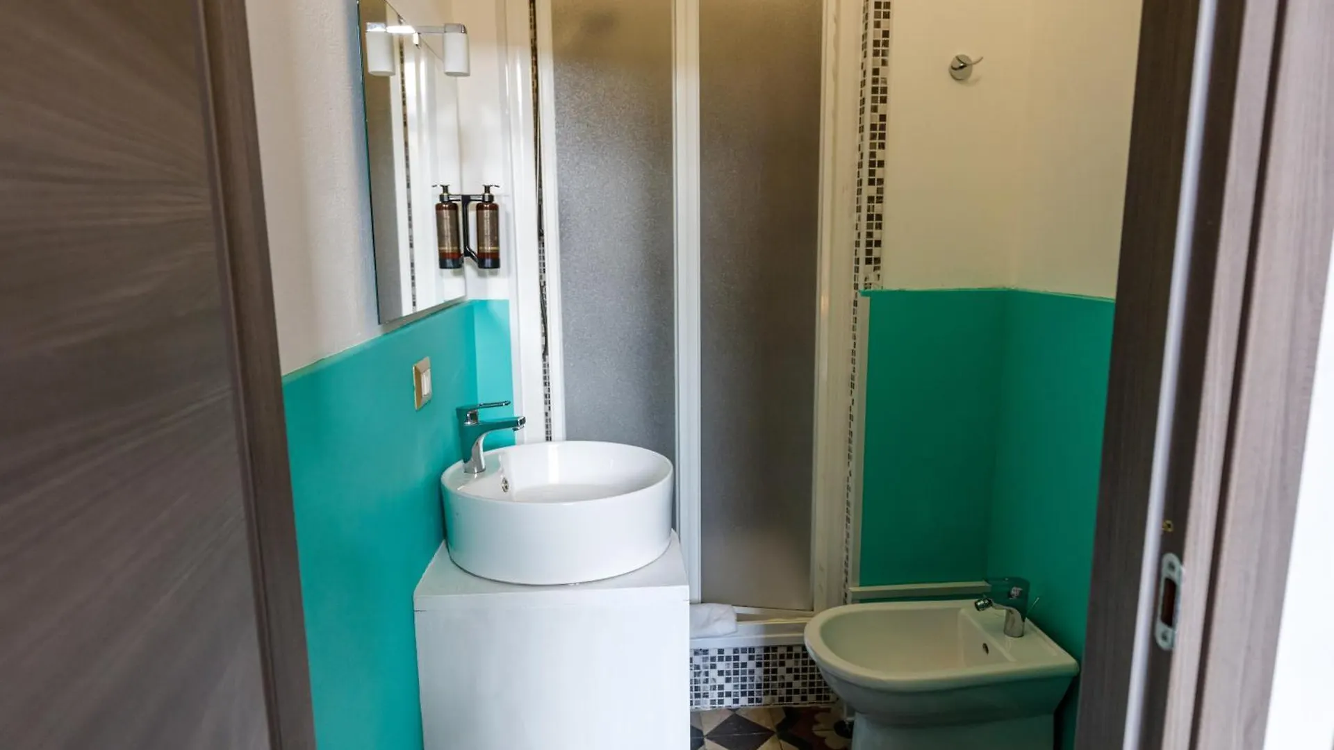Πανσιόν Onlyrooms III - Real City Center Κάλιαρι