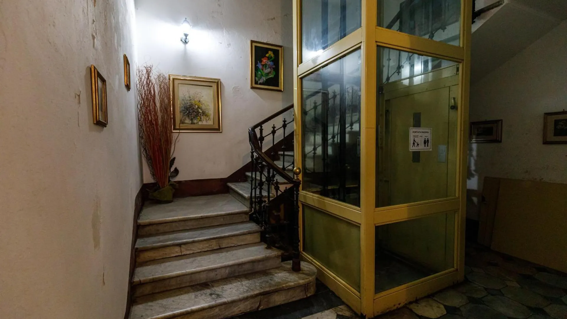 Onlyrooms III - Real City Center Κάλιαρι Πανσιόν