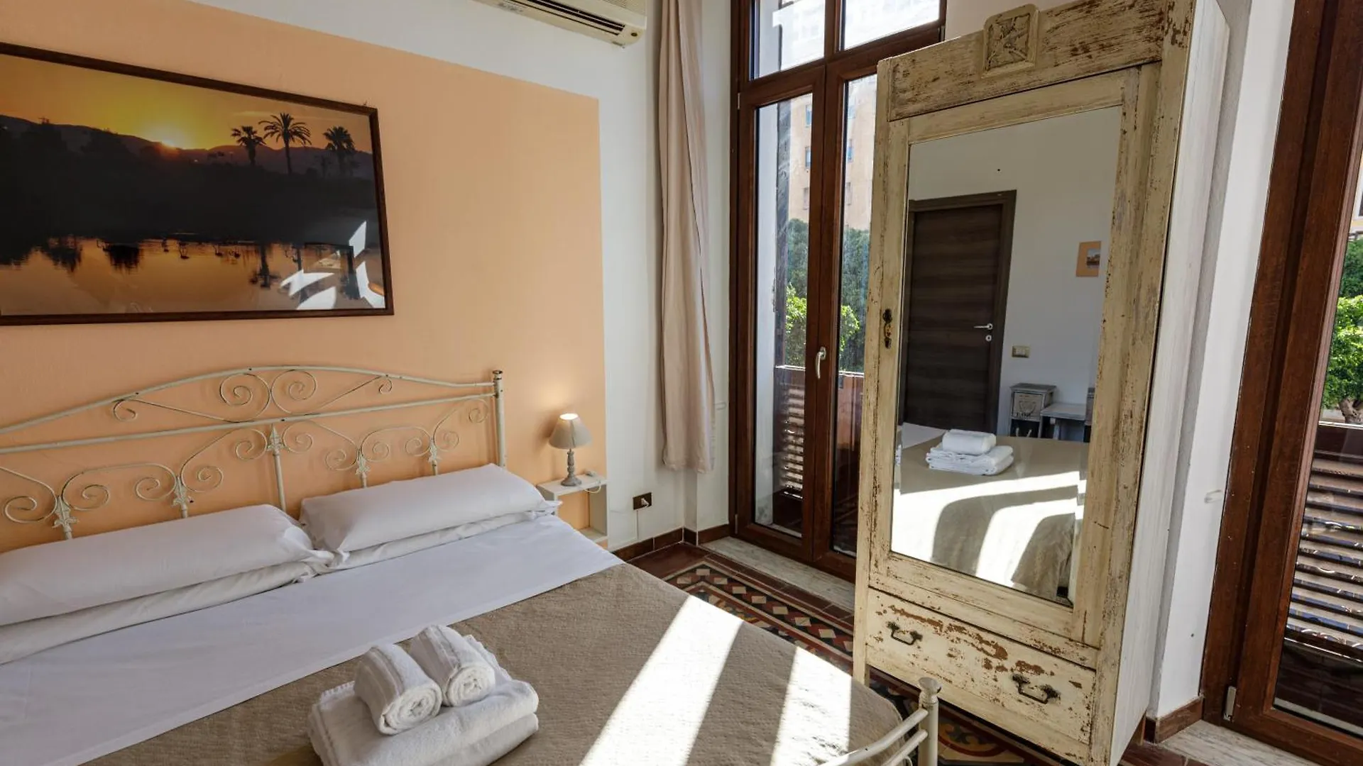 Onlyrooms III - Real City Center Κάλιαρι