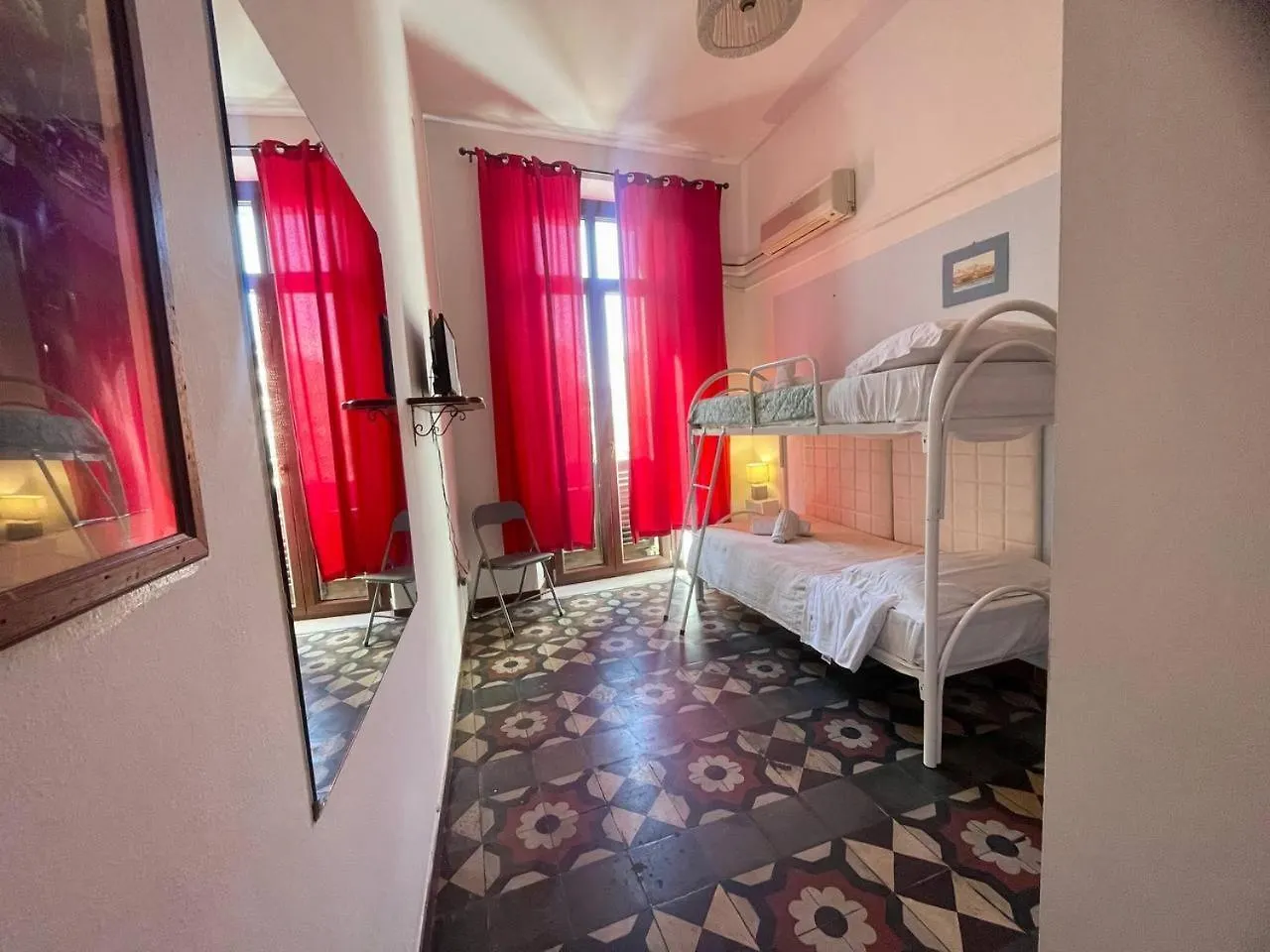 Onlyrooms III - Real City Center Κάλιαρι Ιταλία